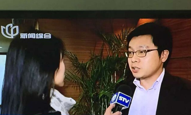 人民网评：“口罩擦鞋”要一查到底