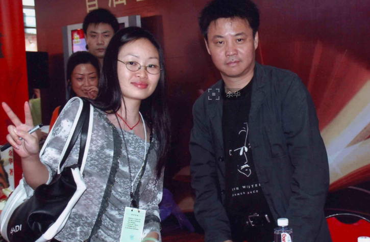 “苗圃写真露浓浓春意 称女人是一种植物(组图)”