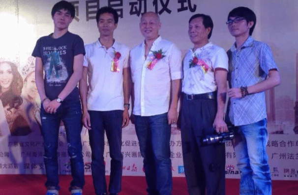 “达贝妮博客称其与韩寒同居 男主角拒绝回应(图)”