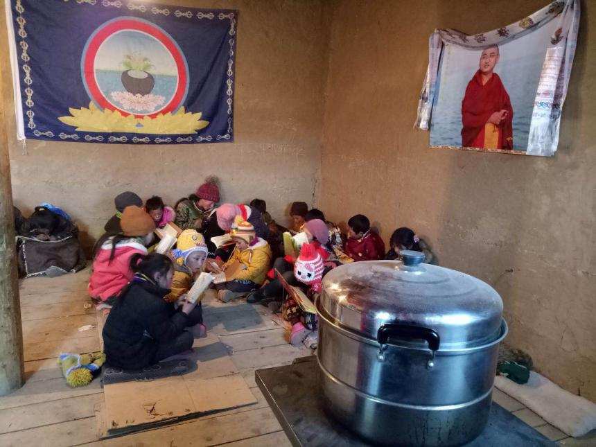 《车萝卜暖心学童，为梦想保驾护航！》